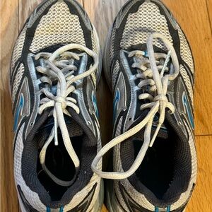 Brooks Adrenaline GTS 6